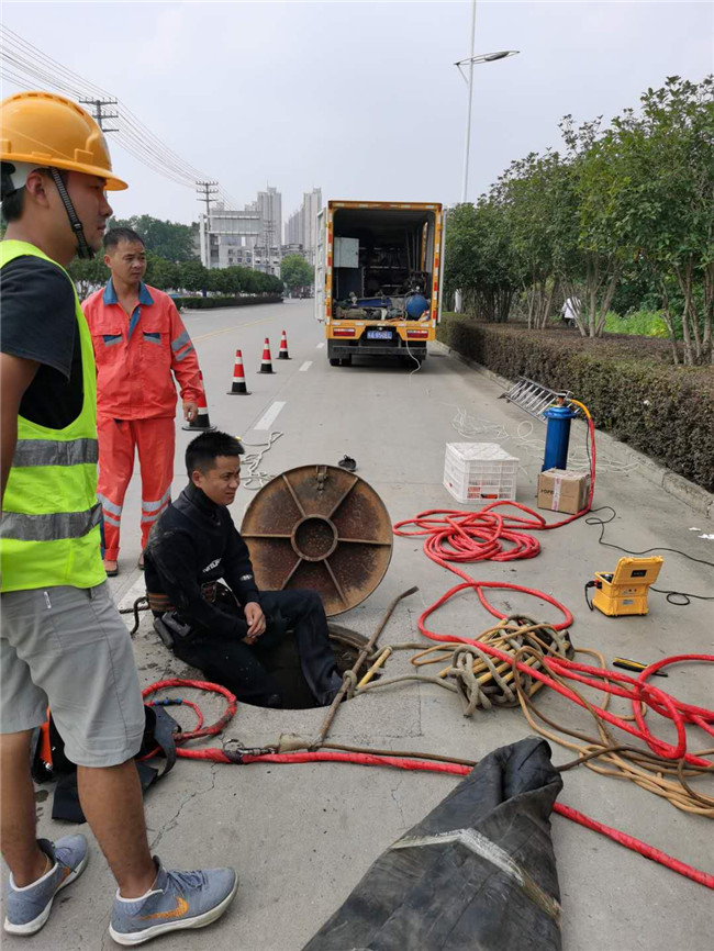 堆龙德庆翻衬法管道修复技术主要工序